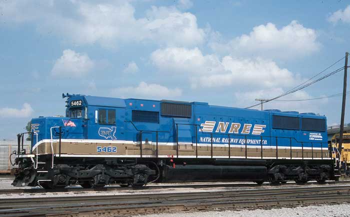 Roster Photo:  NREX SD50 #5462 wears new NREX lettering and colors.